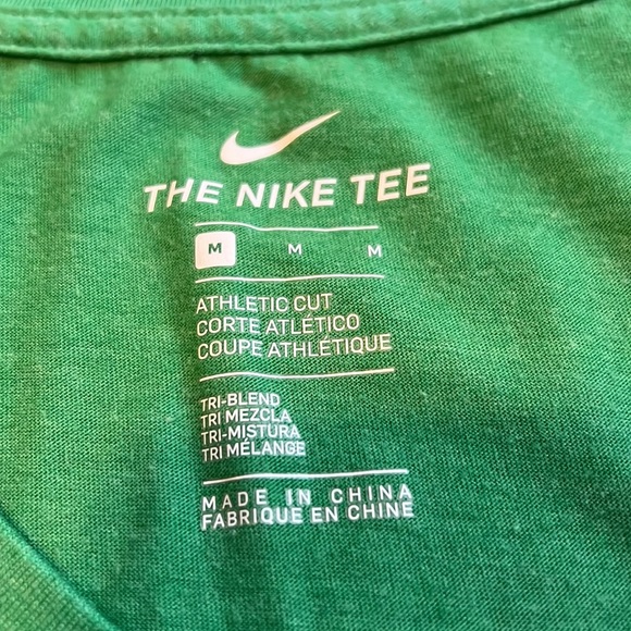 Oregon Ducks Nike Tee - Picture 2 of 7